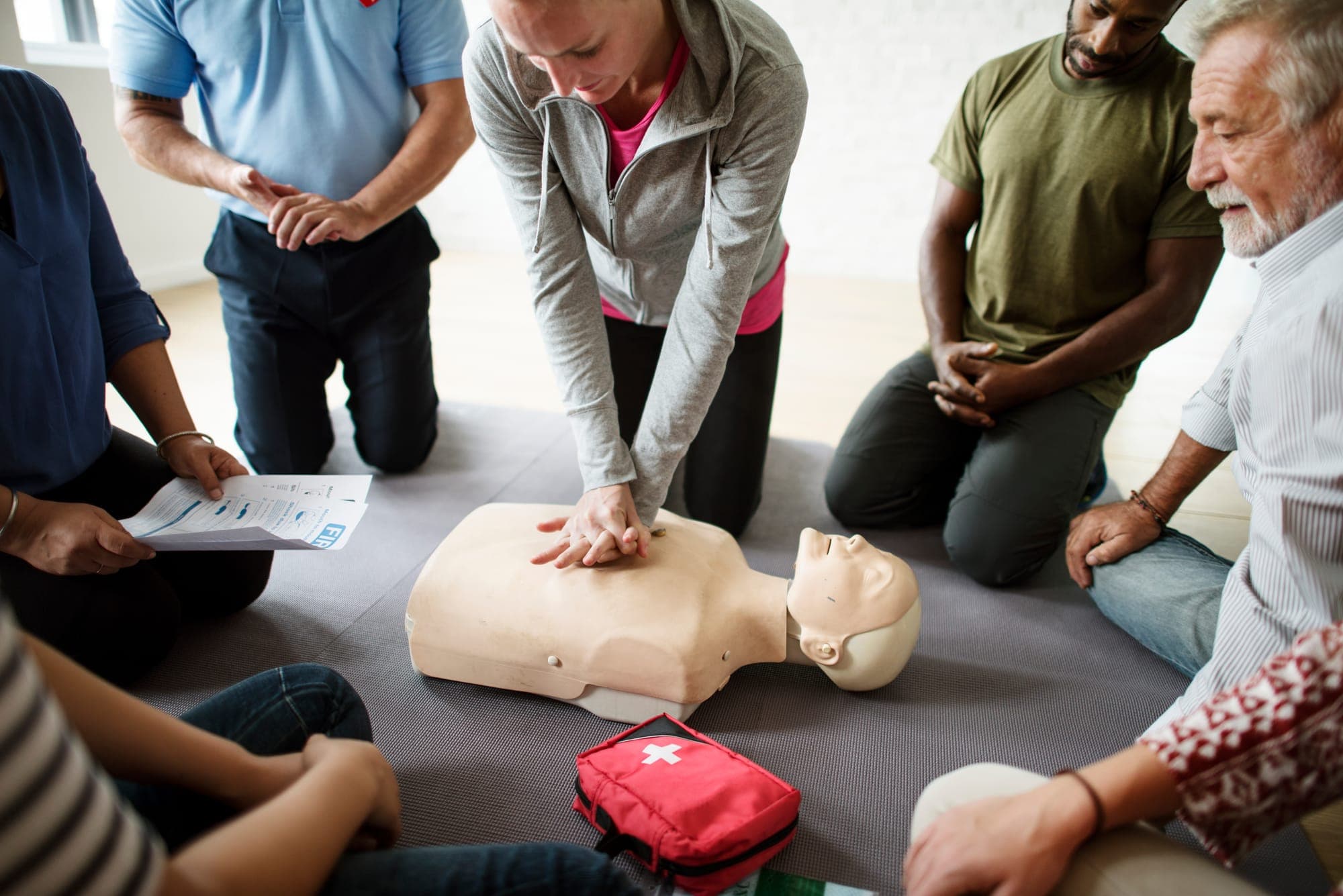 Paro cardio respiratorio: todo lo que debes saber en caso de emergencia